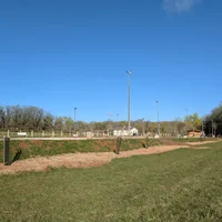 Plantation haie champêtre à Caylus, Boulodrome, Association Campagnes Vivantes 82