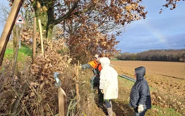 Atelier Plessage de haie par l'Association Campagnes Vivantes 82