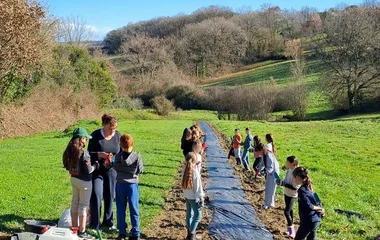 Plantation avec l'Association Campagnes Vivantes 82